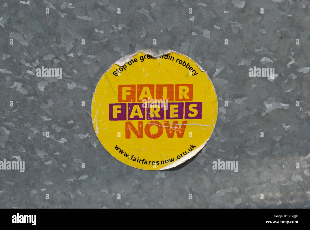 faire Tarife jetzt Aufkleber, Teil einer Kampagne, Zugtarife in Großbritannien zu reduzieren Stockfoto