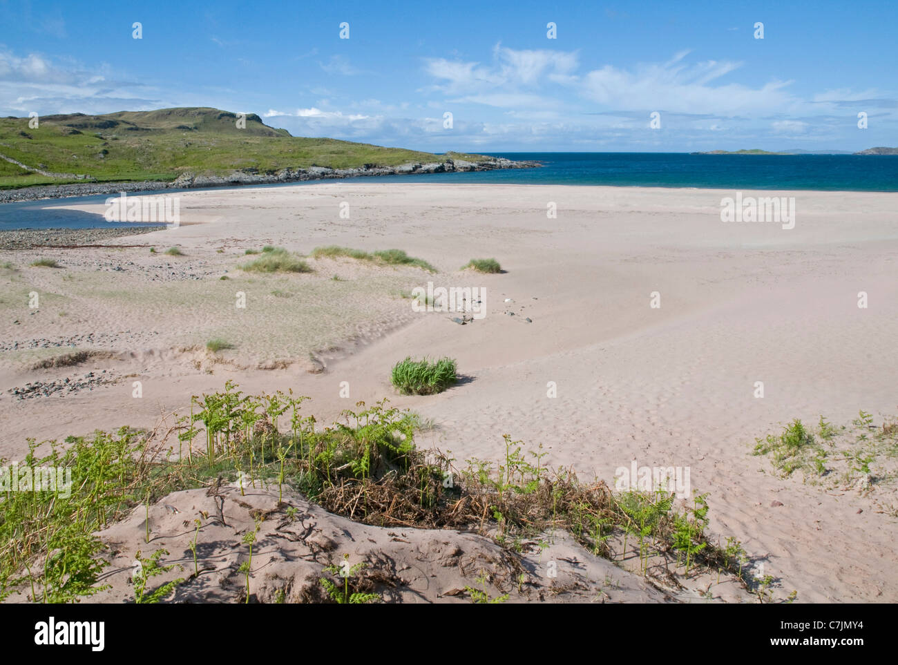 Idyllischer menschenleeren Sandstrand an der Clashnessie Bucht im äußersten Nordwesten von Schottland Stockfoto
