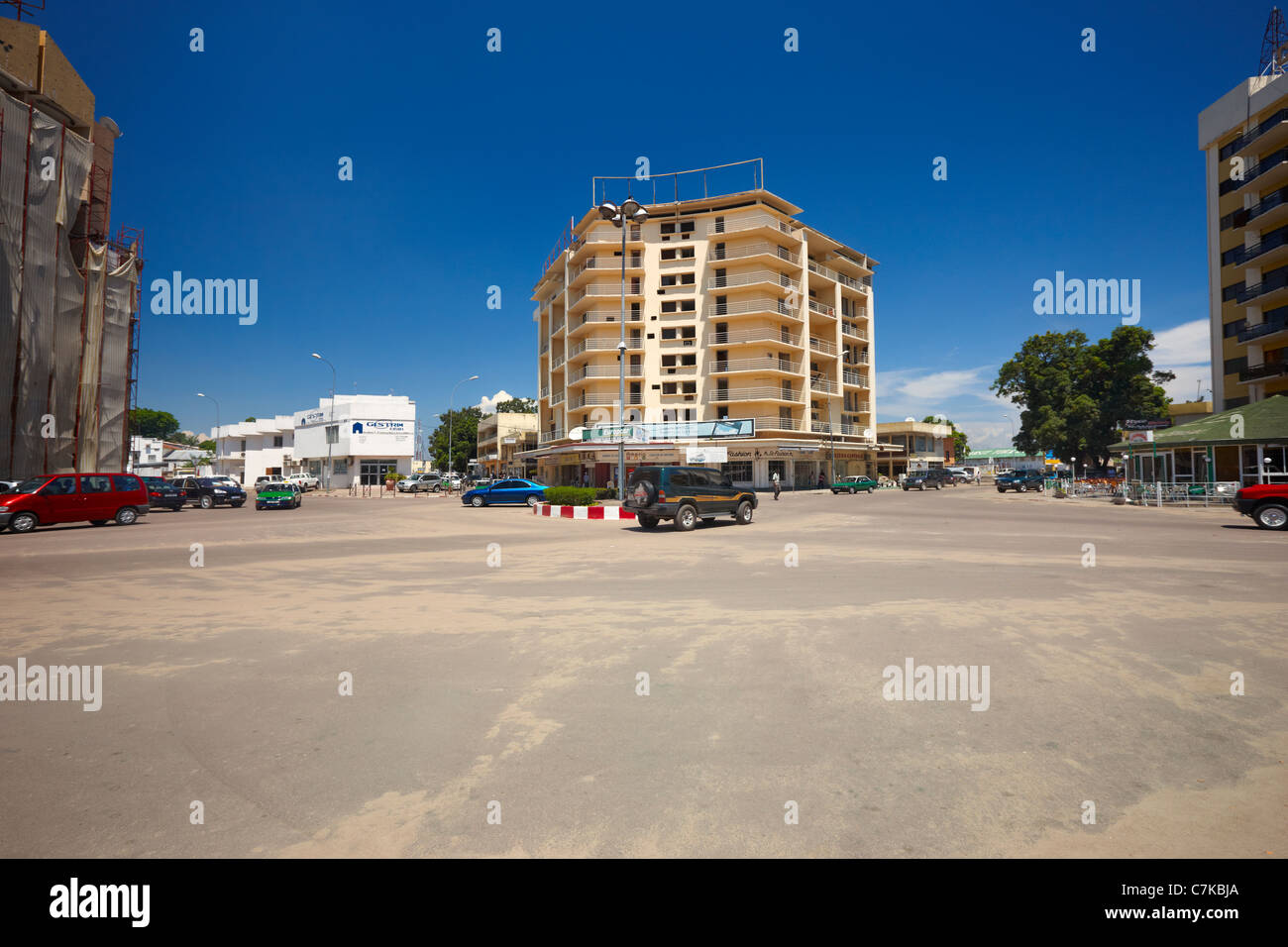 Stadtzentrum-Kreisverkehr (Rond Point Stadtzentrum), Brazzaville, Republik Kongo, Afrika Stockfoto