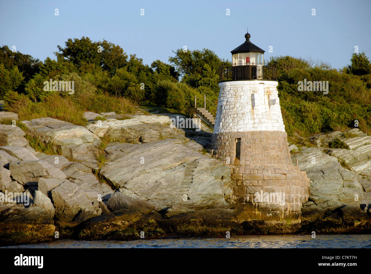 Schlossberg Historic Leuchtturm an der Einfahrt zur Narragansett Bay in Newport, Rhode Island Stockfoto