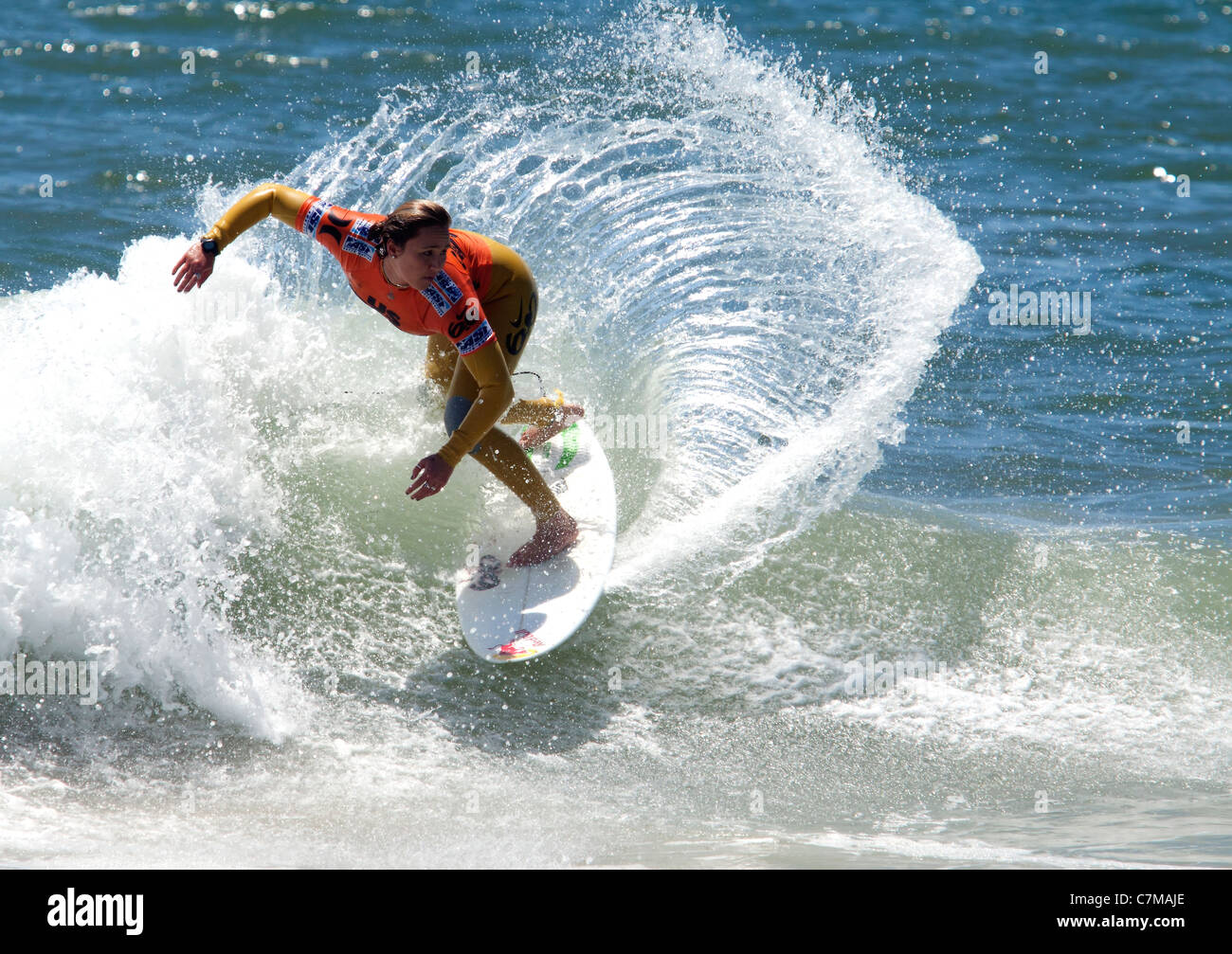 Womens World Champion Surfer Carissa Moore im Wettbewerb bei den uns Open of Surfing in Huntington Beach Kalifornien Stockfoto