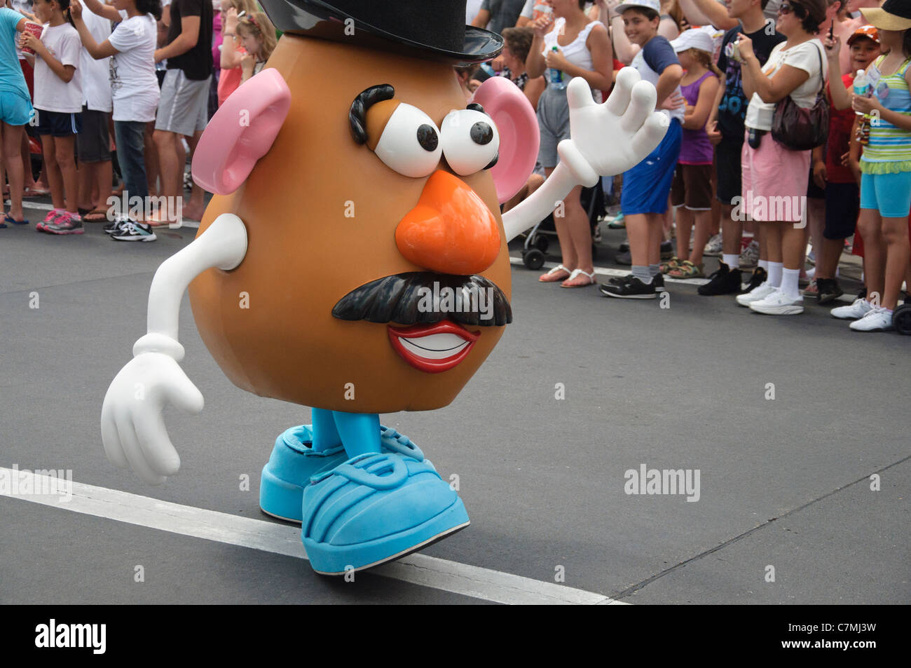 Walt Disney World Resort Orlando Florida parks Disneys Hollywood Studios Mr. Potato Head in der Countdown zum Spaß Parade Stockfoto