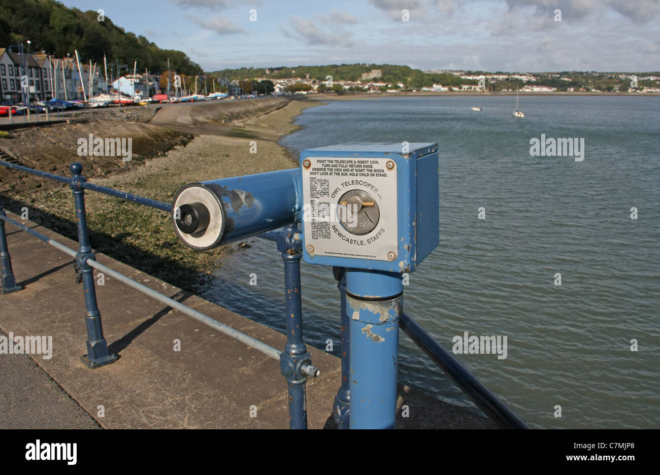 Teleskop in Swansea Bay Stockfoto