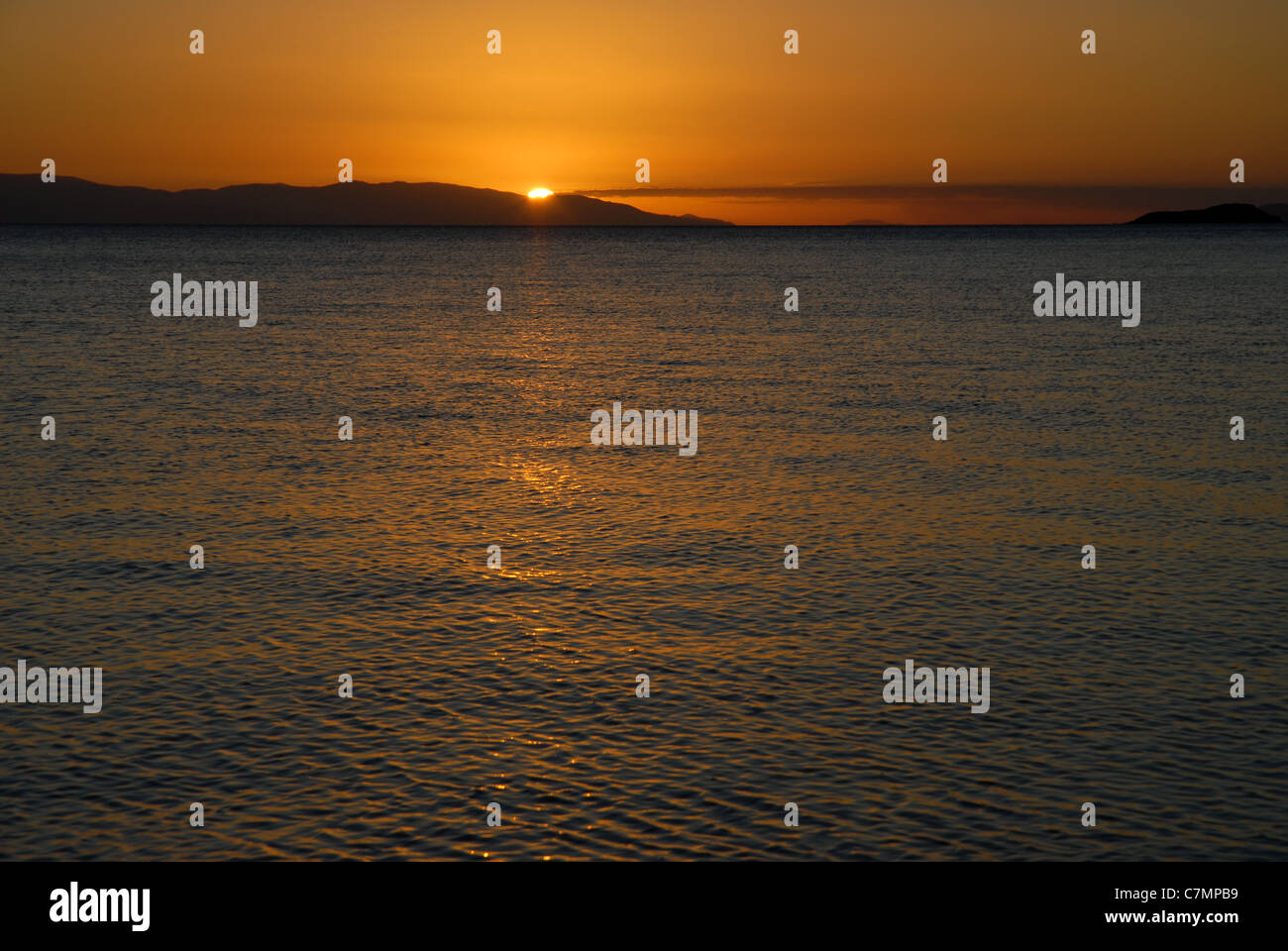 Sonnenuntergang über dem Meer von West Point, Magnetic Island, Queensland, Australien Stockfoto