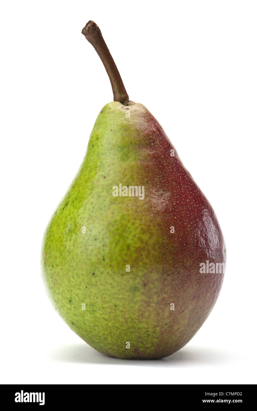 Reife Birne Frucht Closeup isoliert auf weißem Hintergrund Stockfoto