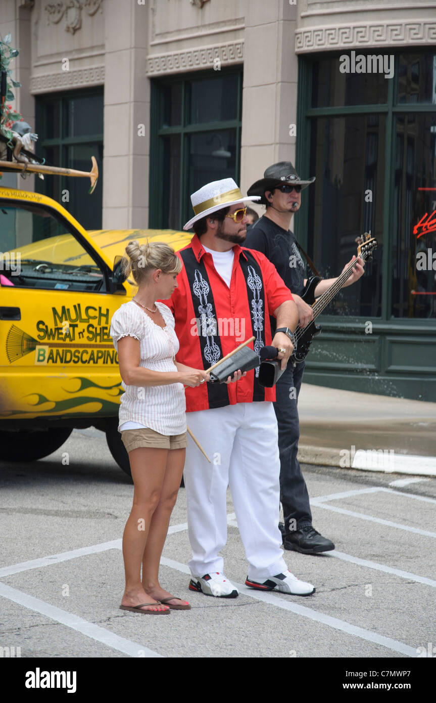 Straßenkünstler in den Hollywood Studios park Walt Disneyworld resort Orlando Florida Mulch Schweiß und Tränen Stockfoto