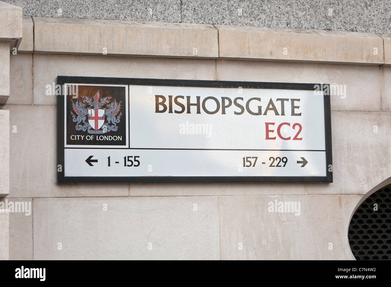 Straßenschild für Bishopsgate, London, England Stockfoto