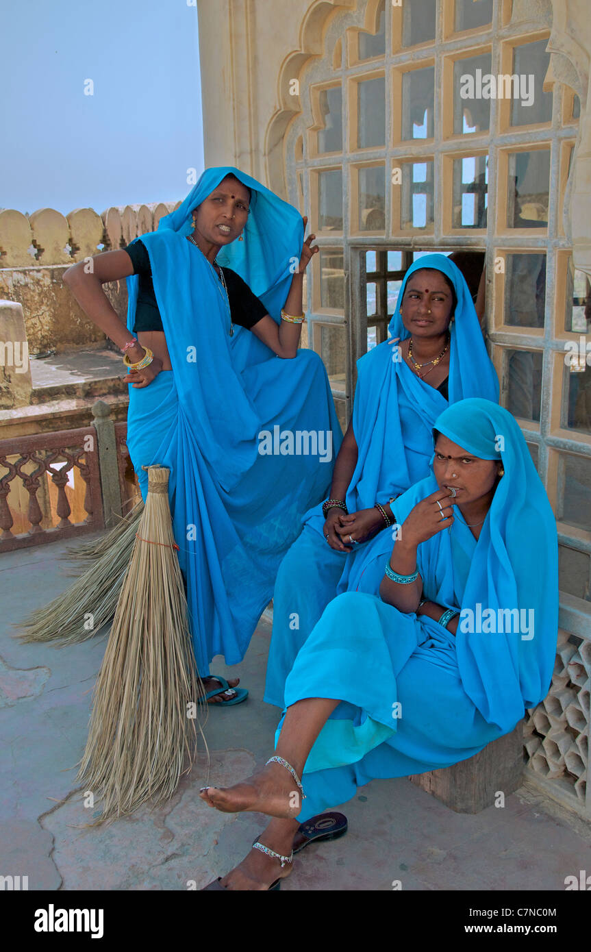 Drei weibliche Kehrmaschinen Amber Palast Rajasthan Indien Stockfoto