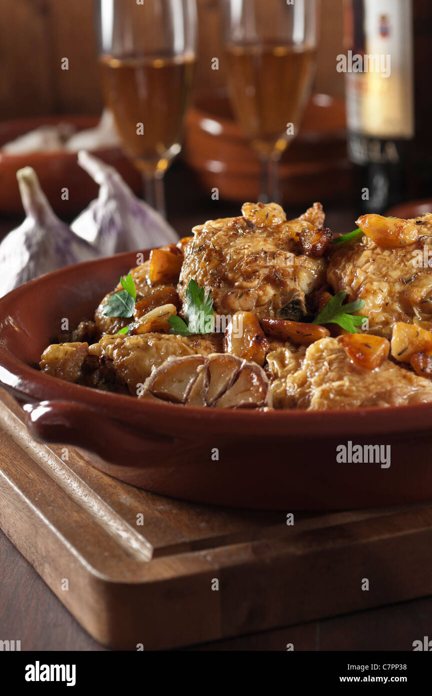 Pollo al Ajilo. Hähnchen Sie mit Knoblauch. Spanische Küche Stockfoto