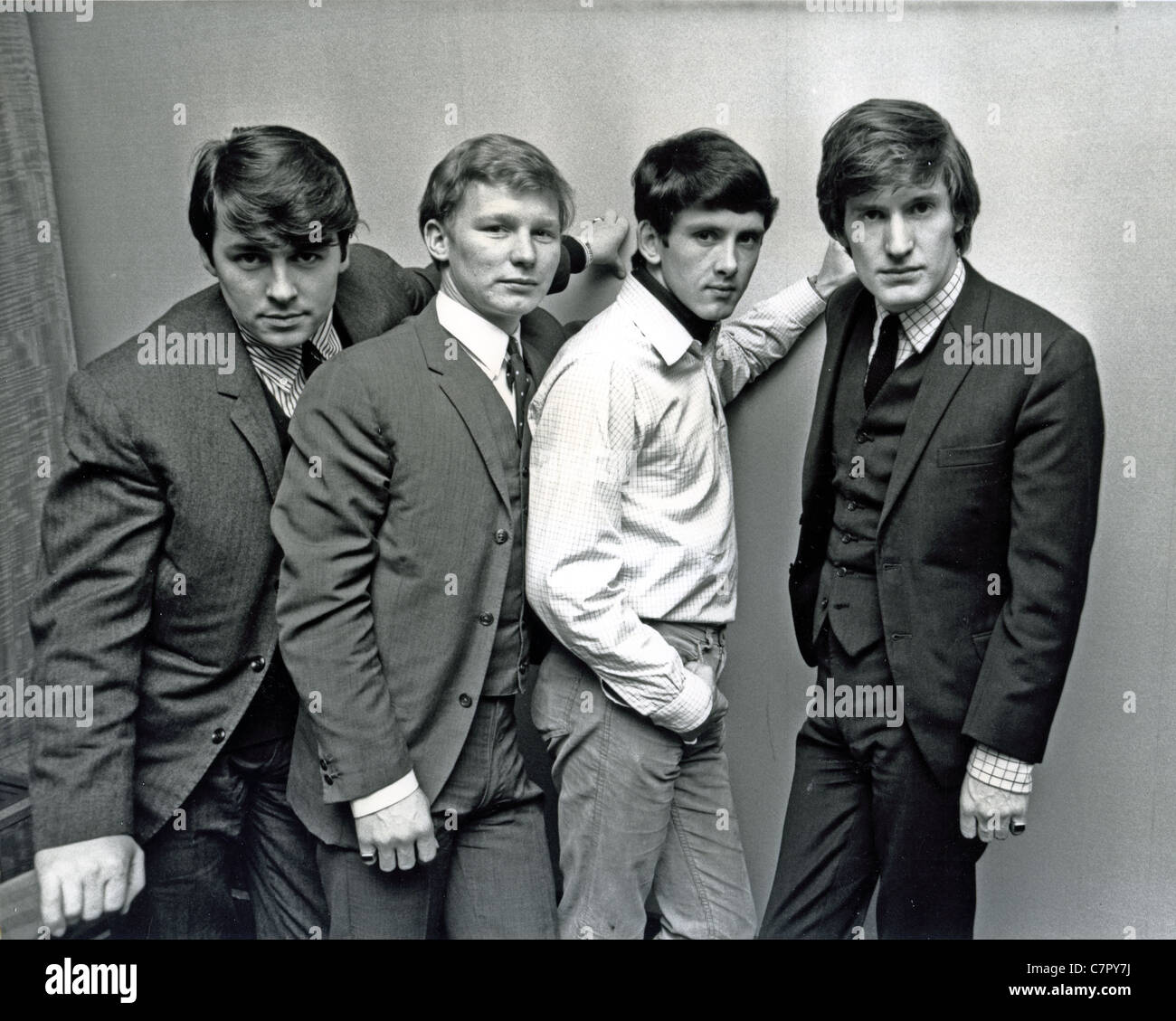 DIE Suchenden UK-pop-Gruppe im Jahre 1965. Von links: Chris Curtis, Frank Allen, John McNally und Mike Pender Stockfoto