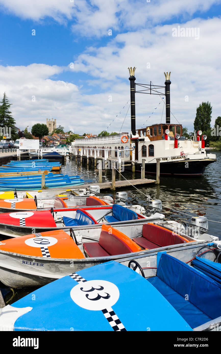 Der Raddampfer "New Orleans" und Boote zum mieten auf der Themse bei Henley-on-Thames, Oxfordshire, England, UK Stockfoto