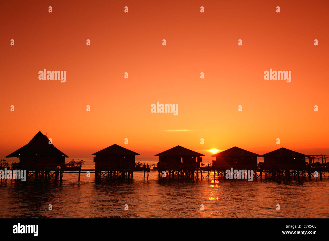 Kapalai Resort Kapalai Island bei Sonnenuntergang, Borneo, Malaysia Stockfoto