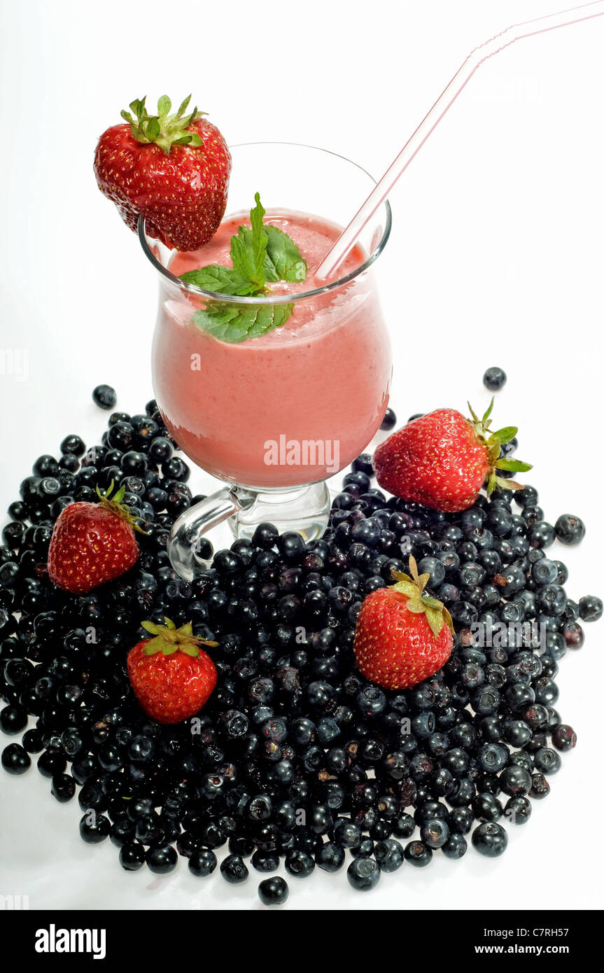 Ein Glas Erdbeer smoothie Stockfoto