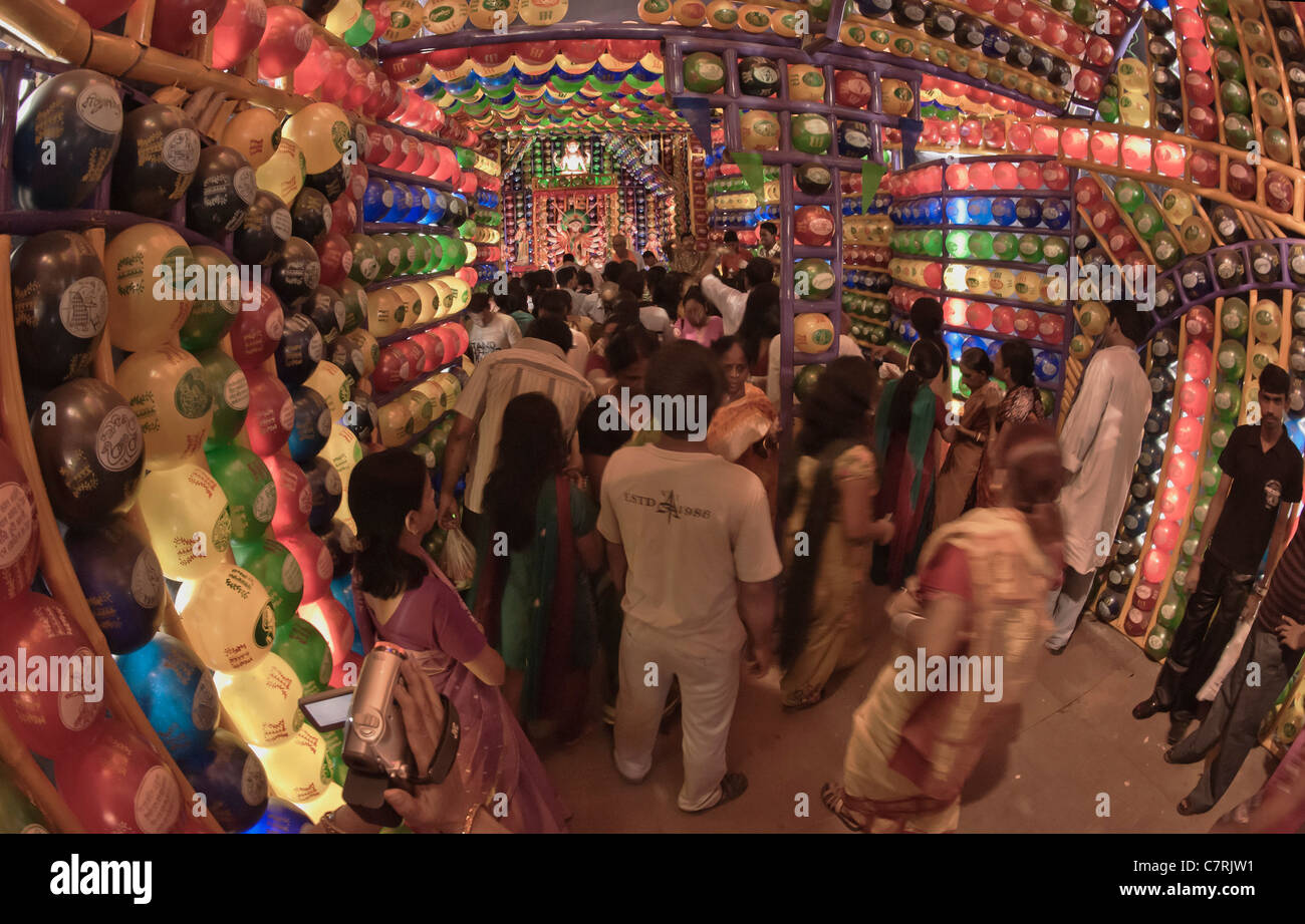 Durga Anbetung, in der Welt der Ballons. Stockfoto
