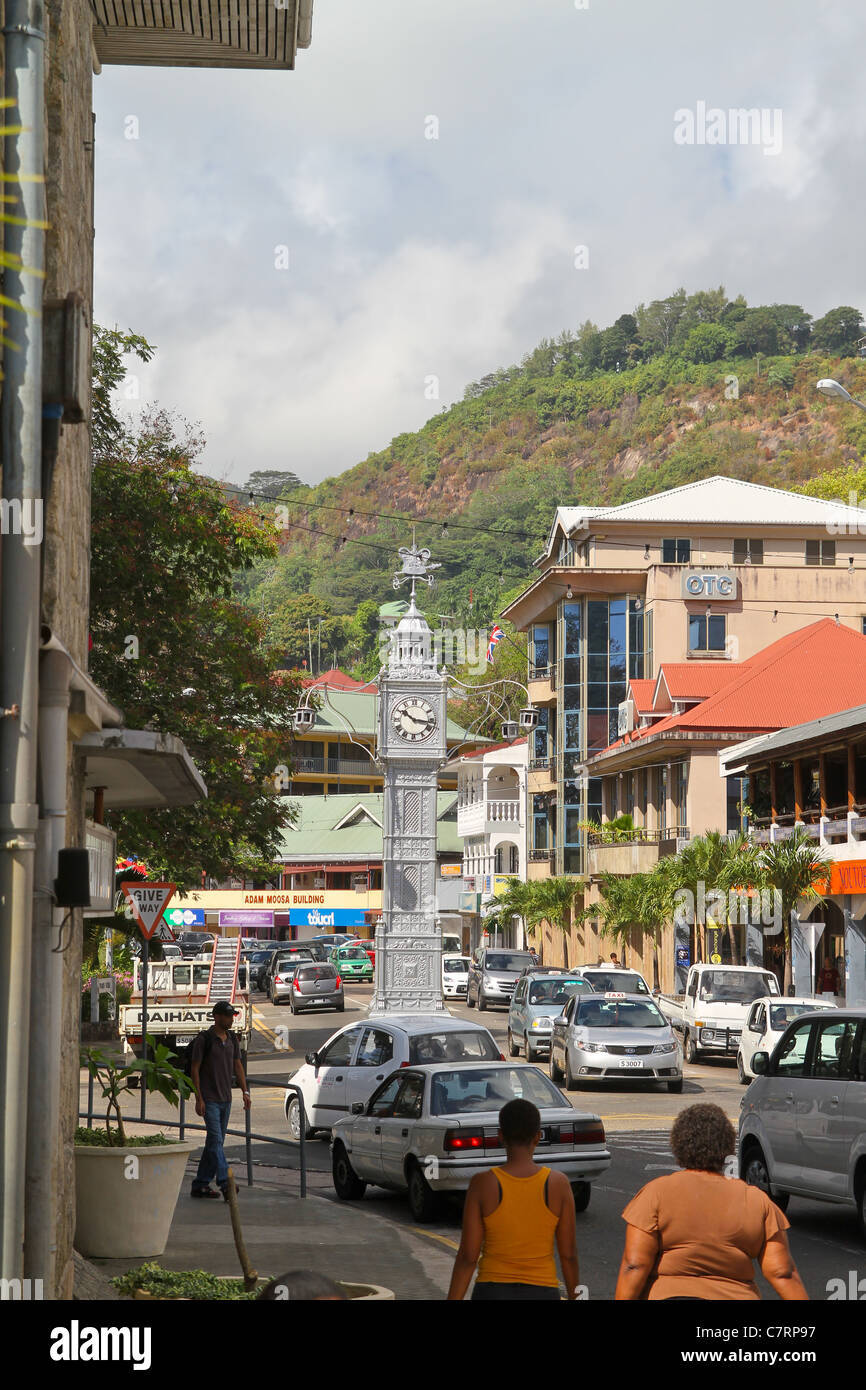 Blick auf die Replik des Big Ben in der Stadt Victoria, Mahé, Seychellen. Stockfoto