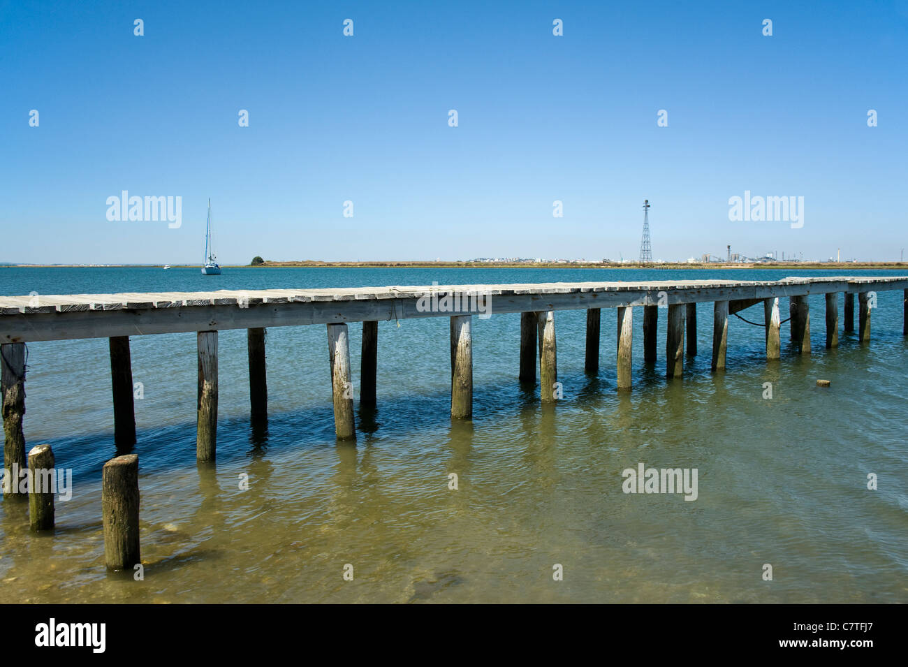 Río Odiel Fluss Punta Umbria, Huelva, Costa De La Luz, Andalusien, Spanien. Blick in Richtung Huelva. Stockfoto