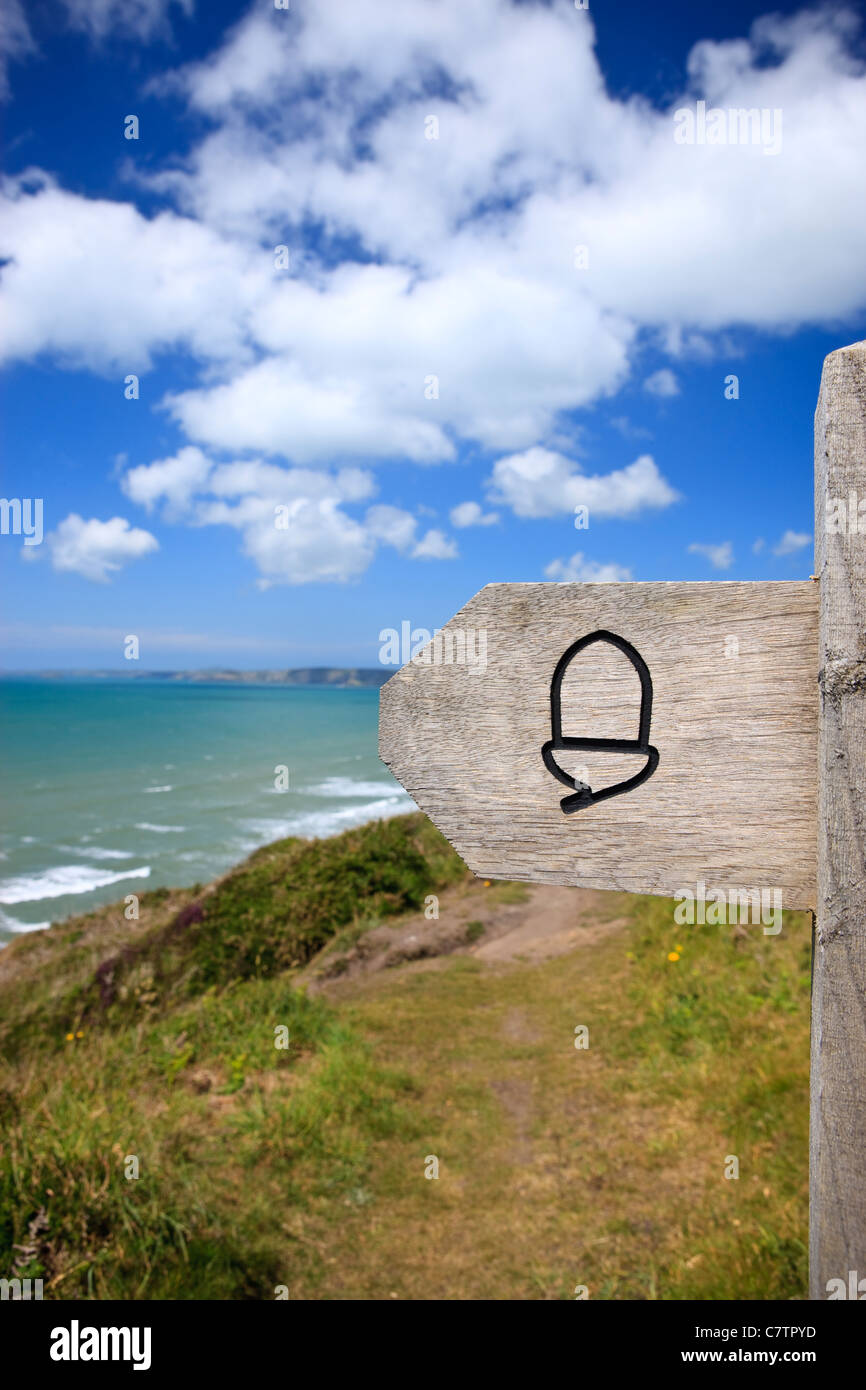 Wanderweg-Zeichen St Brides Bay Pembrokeshire Wales Stockfoto