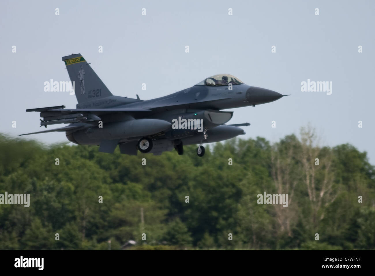 26. Juni 2011. St. Thomas Ontario Kanada. Eine F16 Fighting Falcon von 158. Kämpfer-Flügel von Vermont Air National Guard. Stockfoto
