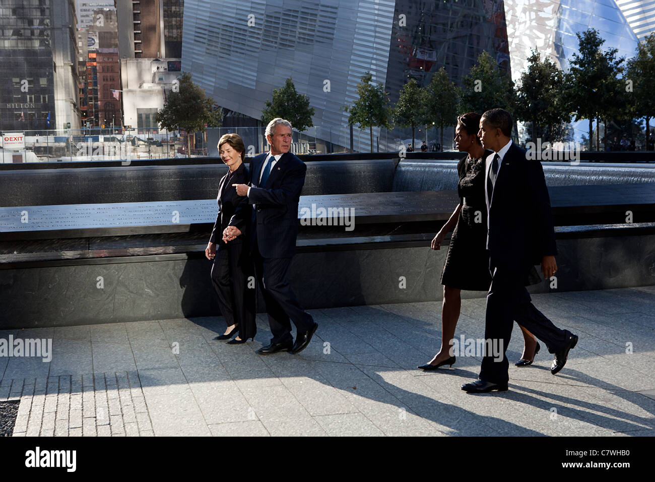 Präsident Barack Obama, Michelle Obama, ehemaliger Präsident George W. Bush AndLaura Bush 9/11 Jahrestag Stockfoto