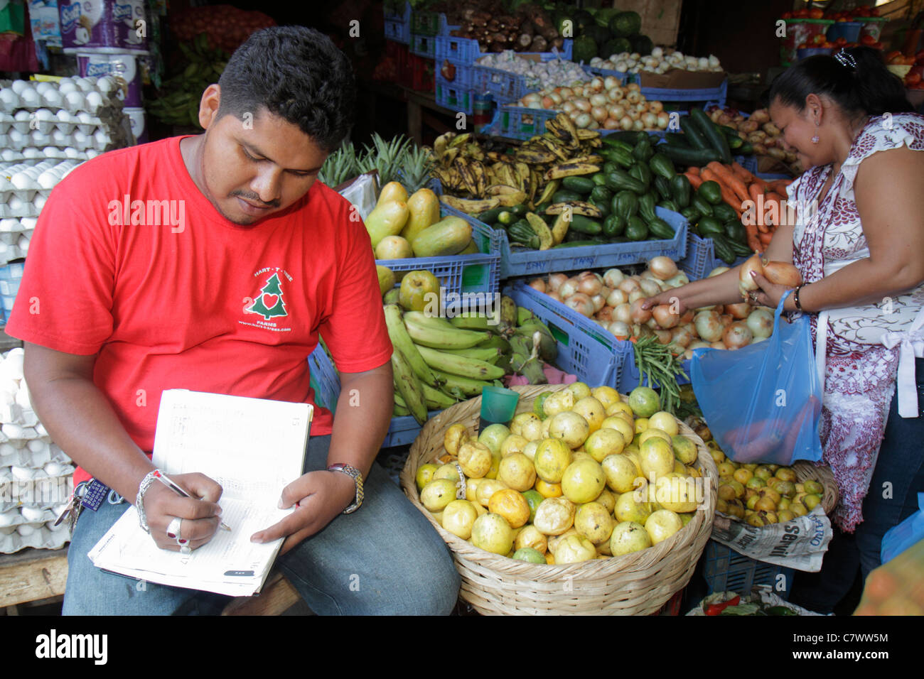 Managua Nicaragua, Mercado Roberto Huembes, Markt, Shopping Shopper Shopper Shopper Shop Shops kaufen verkaufen, Store Stores Business Businesses, Stände, Stand, Buh Stockfoto