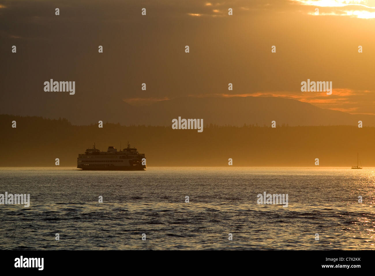 Fähre, Washington State Ferry Boat im Puget Sound, Olympic Peninsula Sonnenuntergang Stockfoto