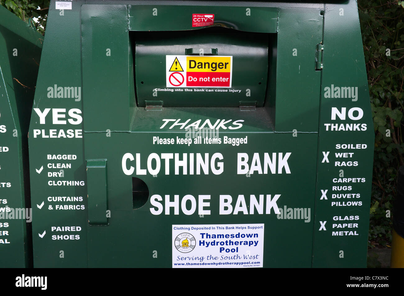 Bekleidungs Und Schuh Recycling Bank Stockfoto Bild 39297032