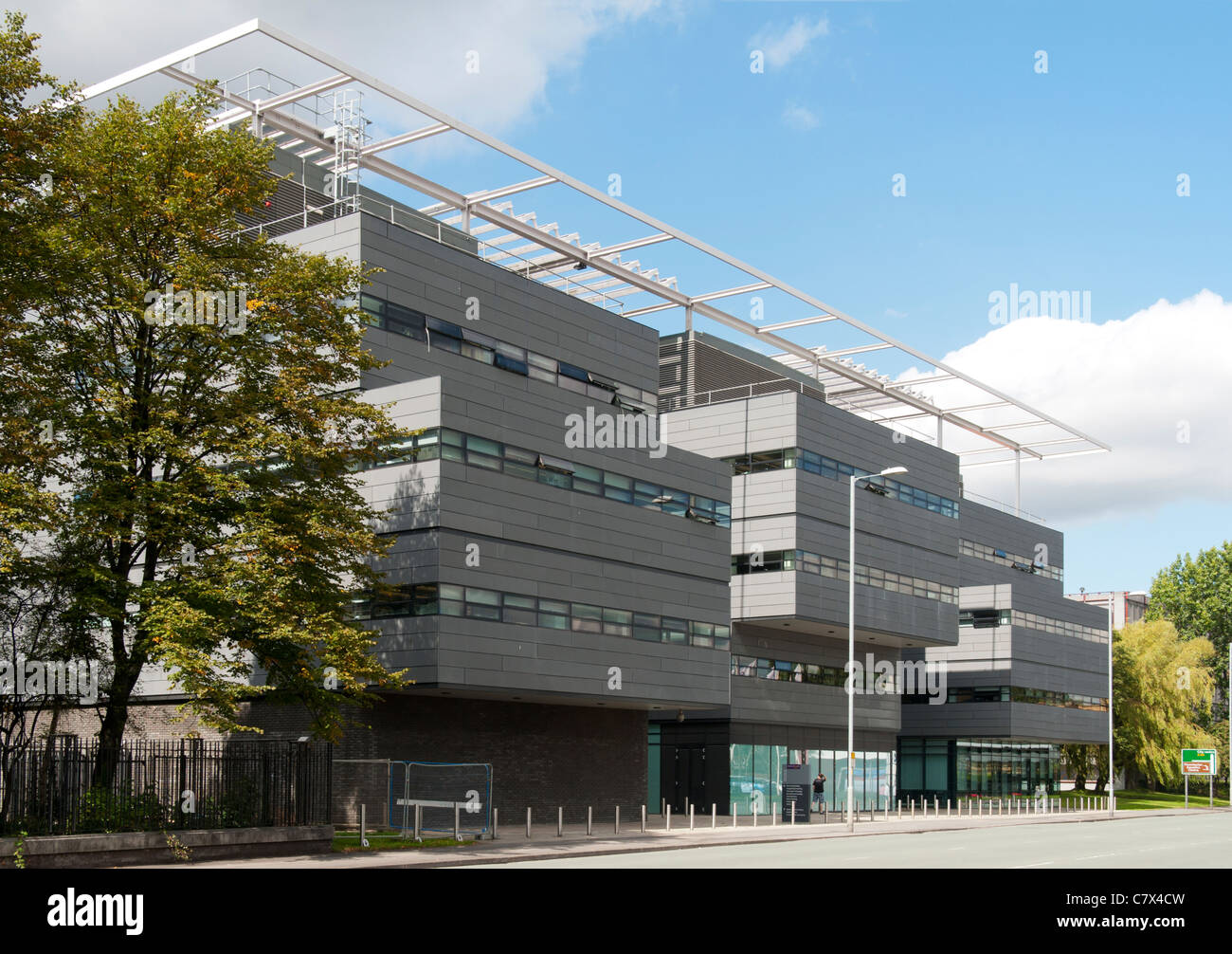 Die Alan Turing Gebäude, University of Manchester, England, UK. Architekten Sheppard Robson, 2007. Stockfoto