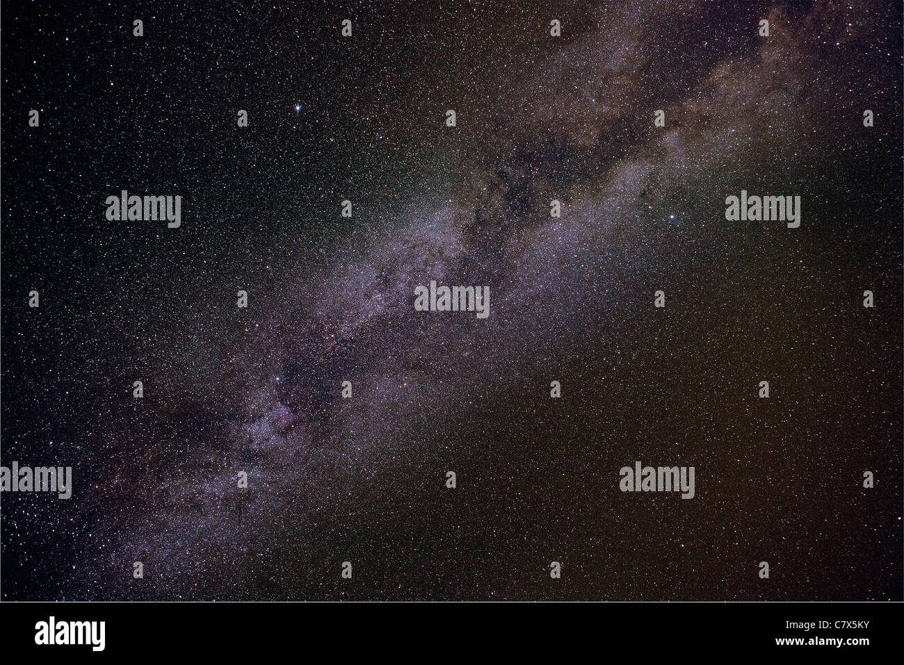 Sterne der Milchstraße in Sommernacht erschossen Stockfoto
