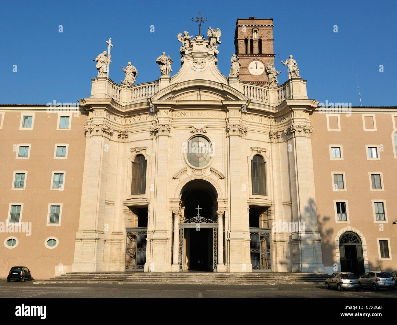 Santa croce gerusalemme rome -Fotos und -Bildmaterial in hoher ...