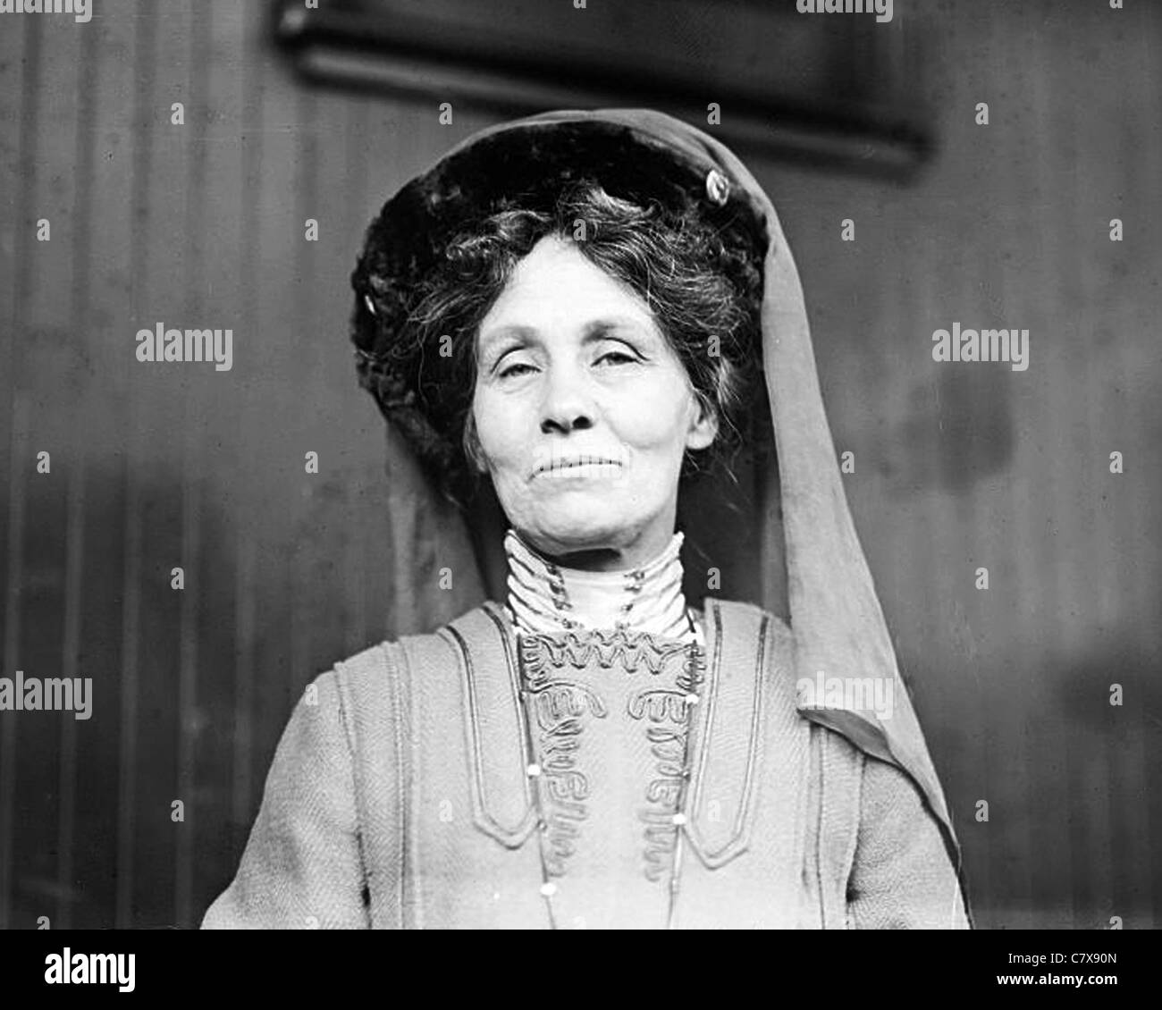 EMMELINE PANKHURST (1858-1928) Führer der britischen Suffragetten-Bewegung in Amerika im Jahr 1909. Foto George Bain Stockfoto