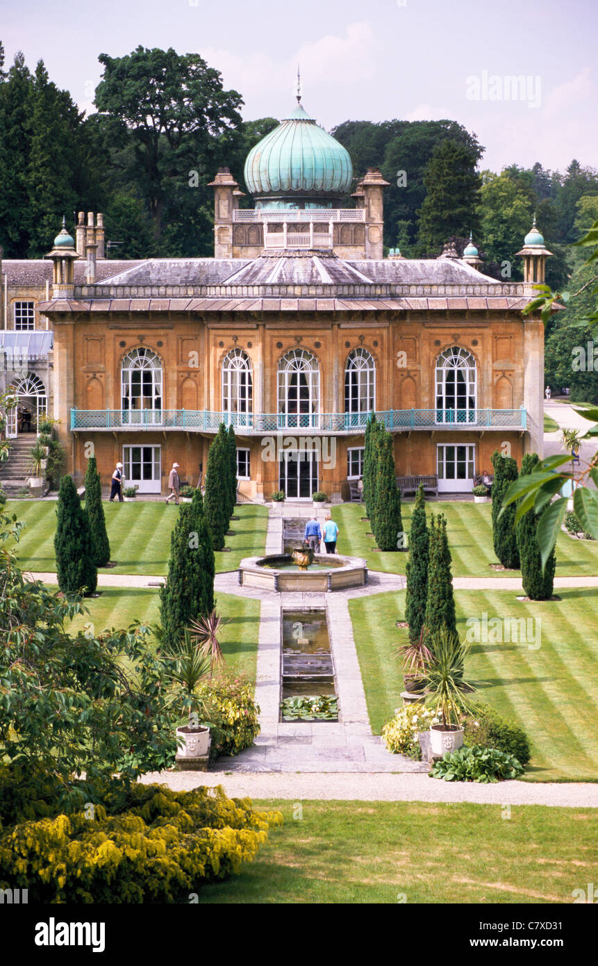 Sezincote House & Garden in the Cotswolds at Sezincote, Gloucestershire UK, erbaut 1810 von Charles Cockerell im Mogulstil. Stockfoto