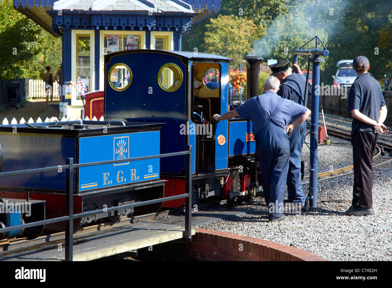 Exbury Gardens Eisenbahn verlaufenden für 1,25 Meilen rund um den nördlichen Teil dieser spektakulären Gärten in Hampshire, England Stockfoto