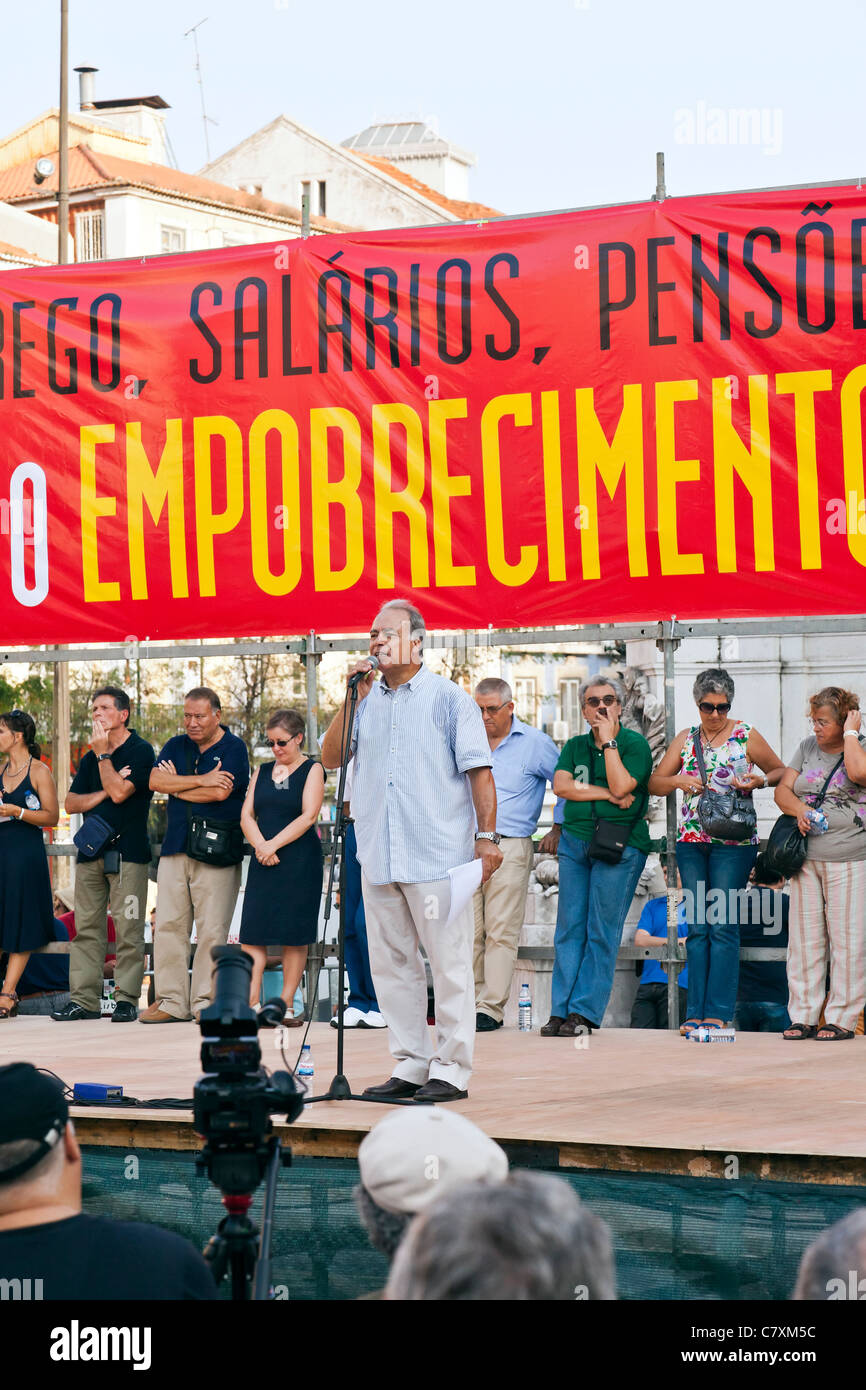 Rede von Carvalho da Silva (Generalsekretär der CGTP, wichtigsten portugiesischen Gewerkschaften)-Demonstration für Beschäftigung, Löhne, Renten Stockfoto