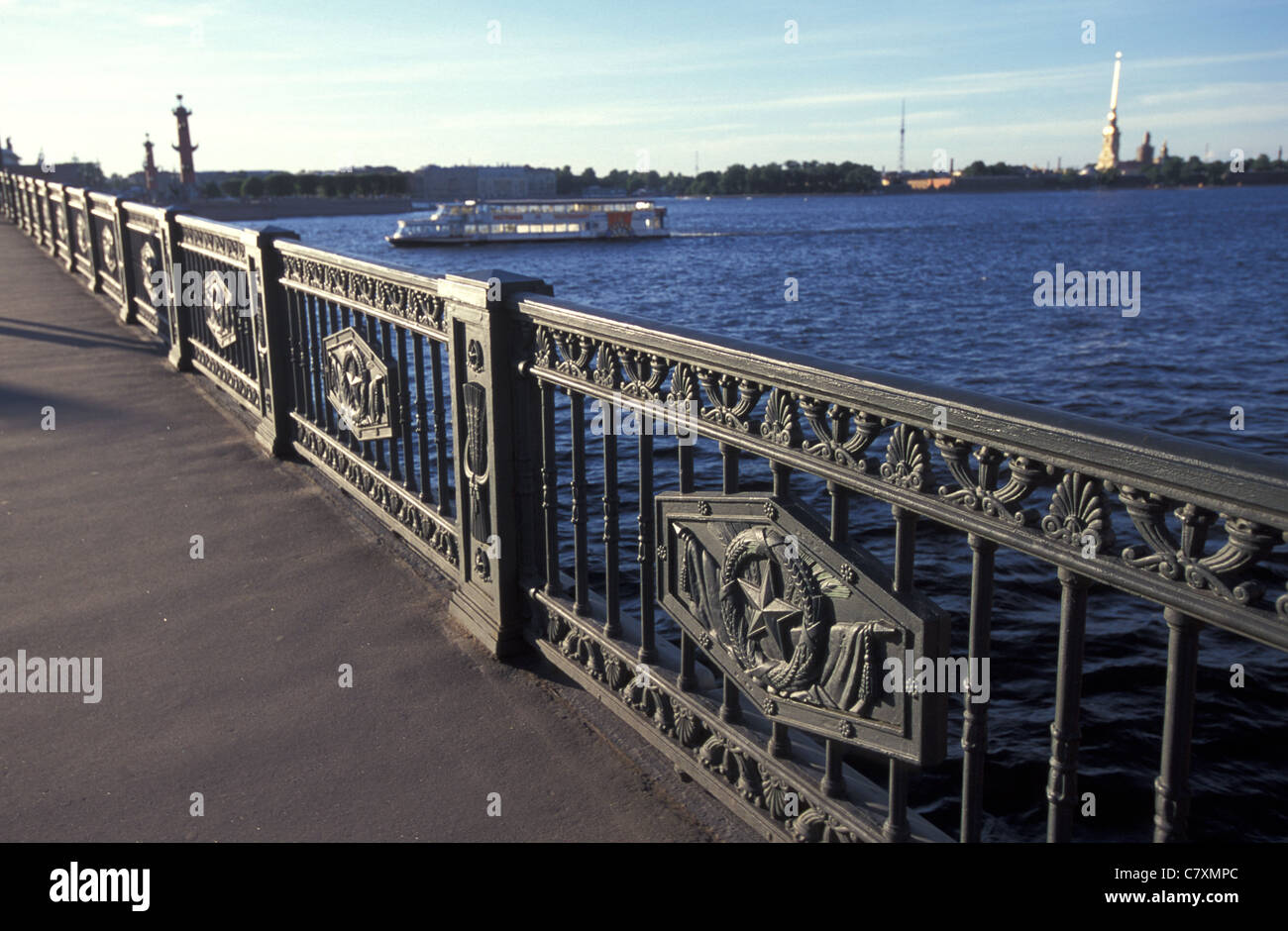 Russland, St. Petersburg, Newa-Ufer Stockfoto