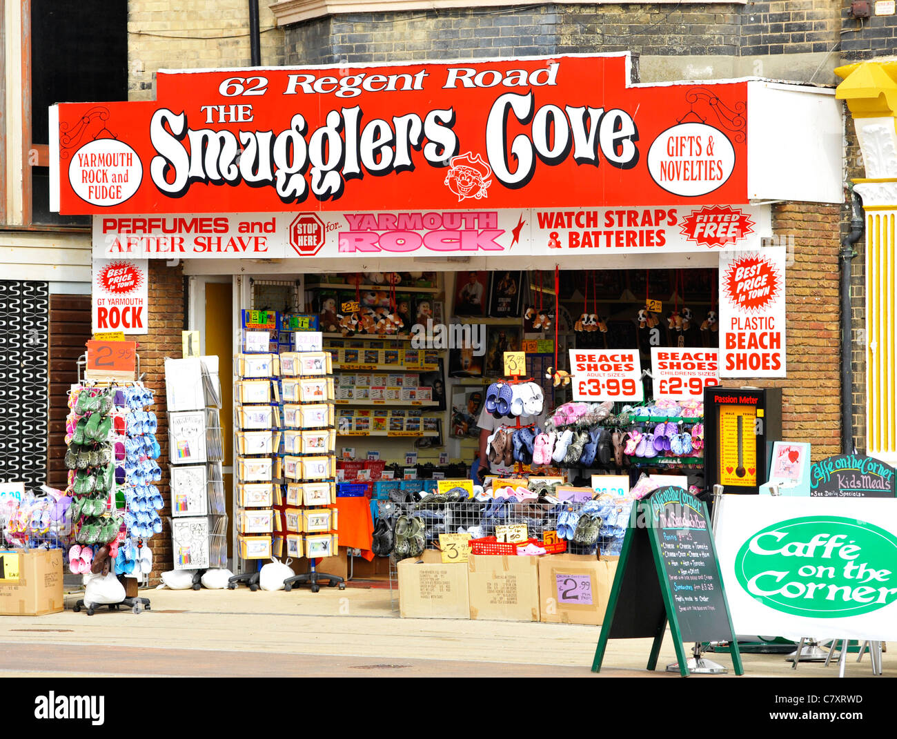 Smugglers Cove-Souvenir-Shop in Great Yarmouth, England Stockfoto