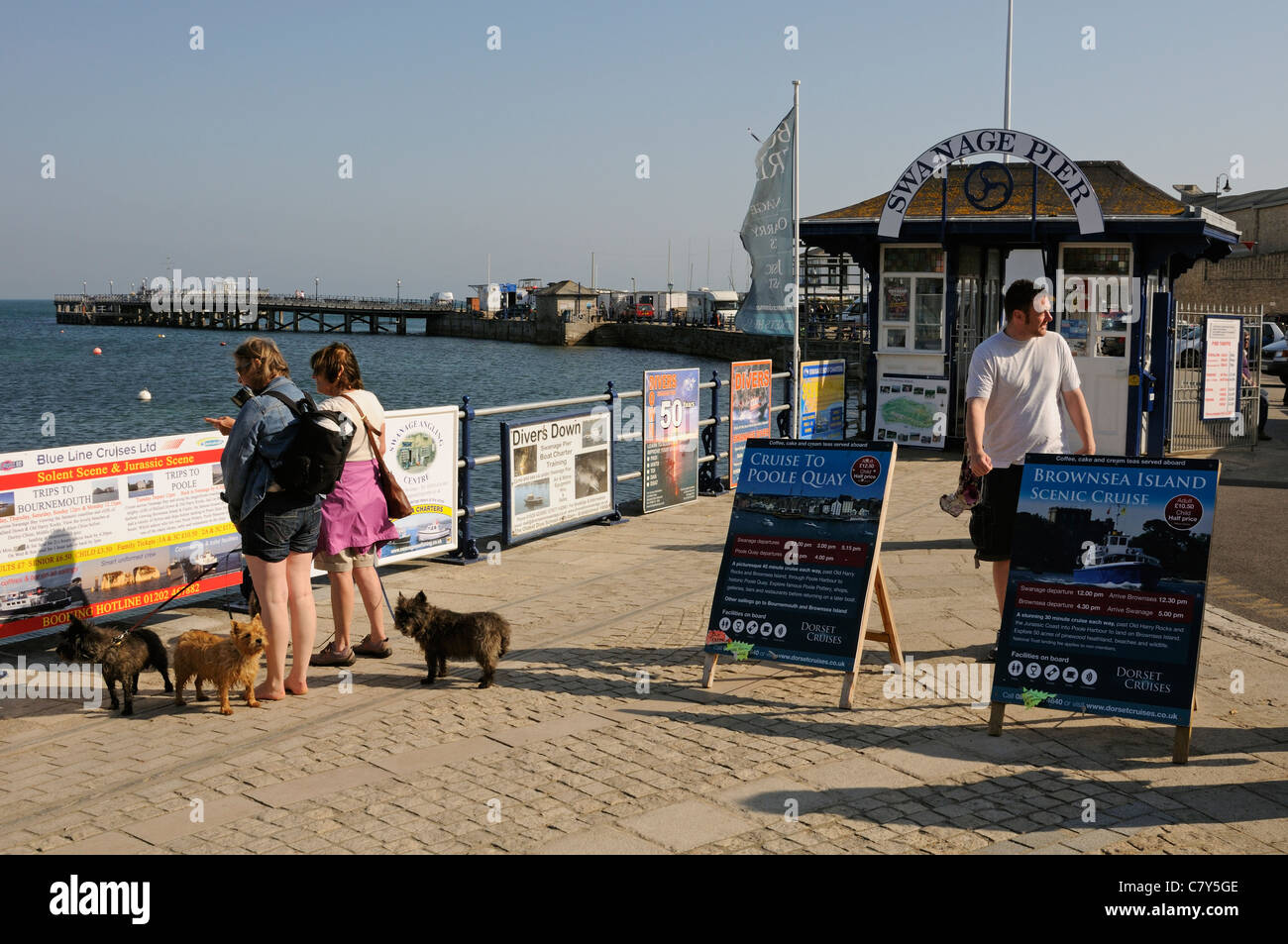 Swanage Pier Eingang Dorset südlichen England UK Stockfoto