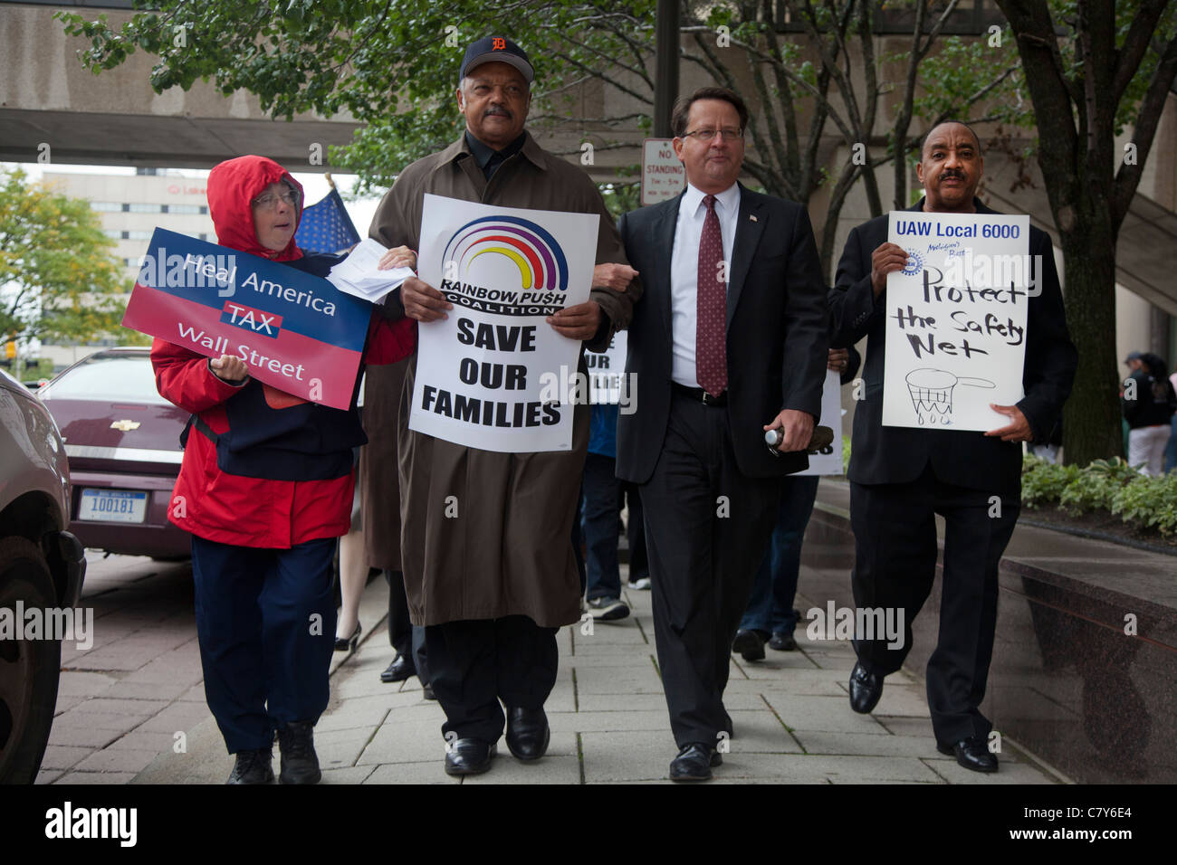Angestellte des öffentlichen Dienstes protestieren Michigans Sozialabbau Stockfoto