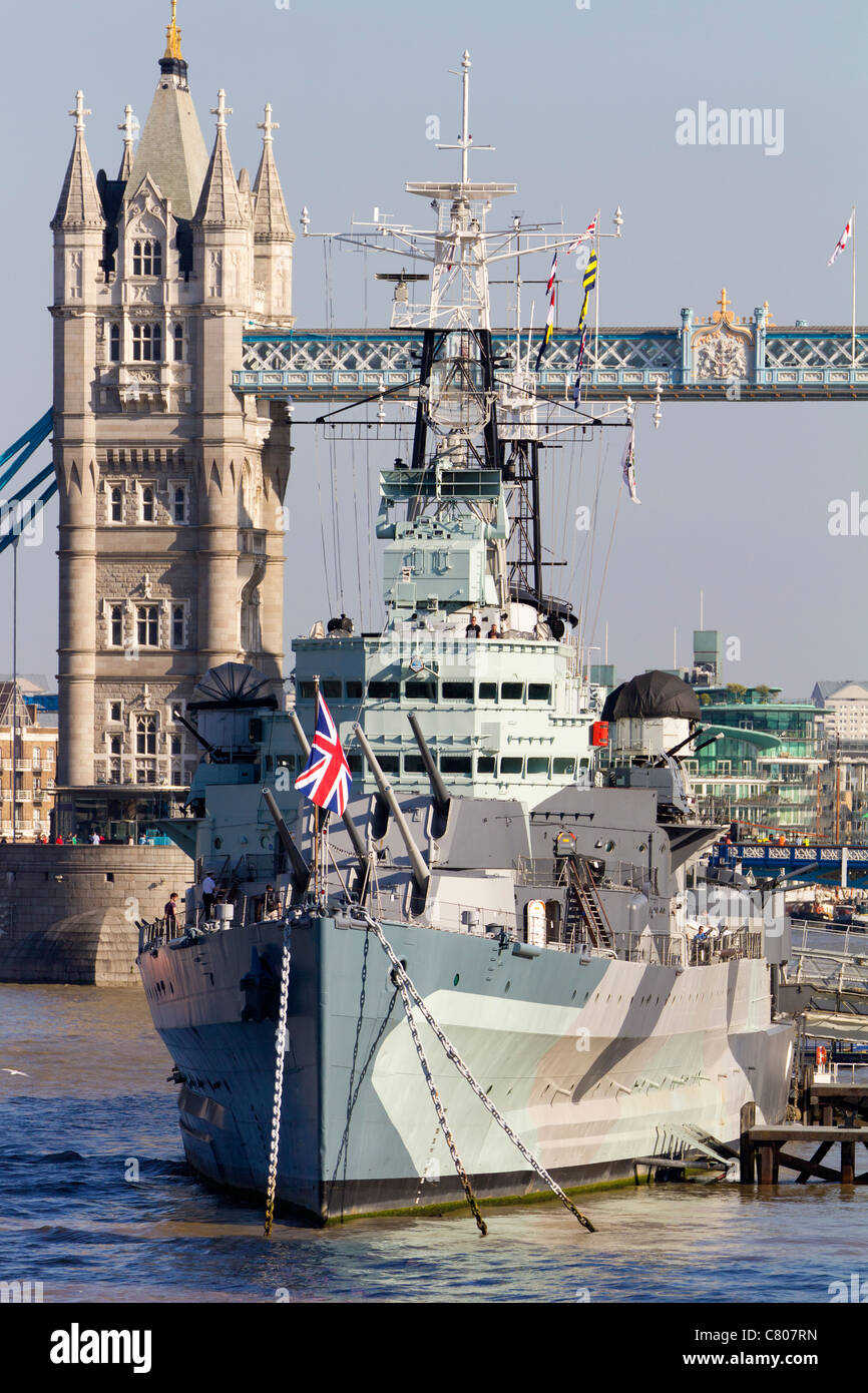 HMS Belfast und die Tower Bridge, London 2 Stockfoto