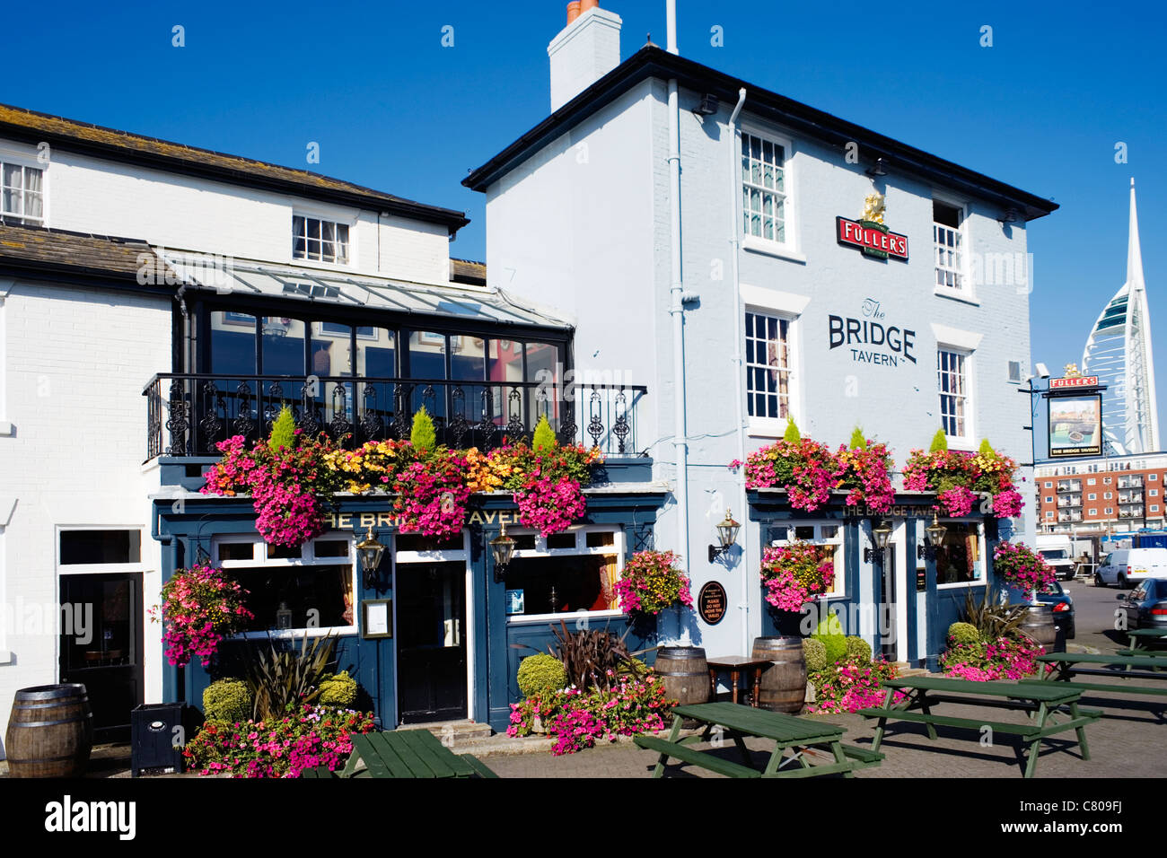 traditionelle Gastwirtschaft der Brücke-Taverne im alten Portsmouth England uk Stockfoto