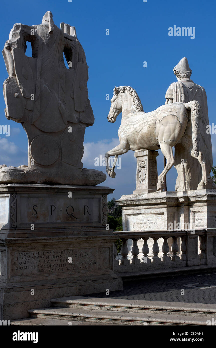Italien, Latium, Rom. Die Dioskuren in Campidoglio Platz Stockfoto