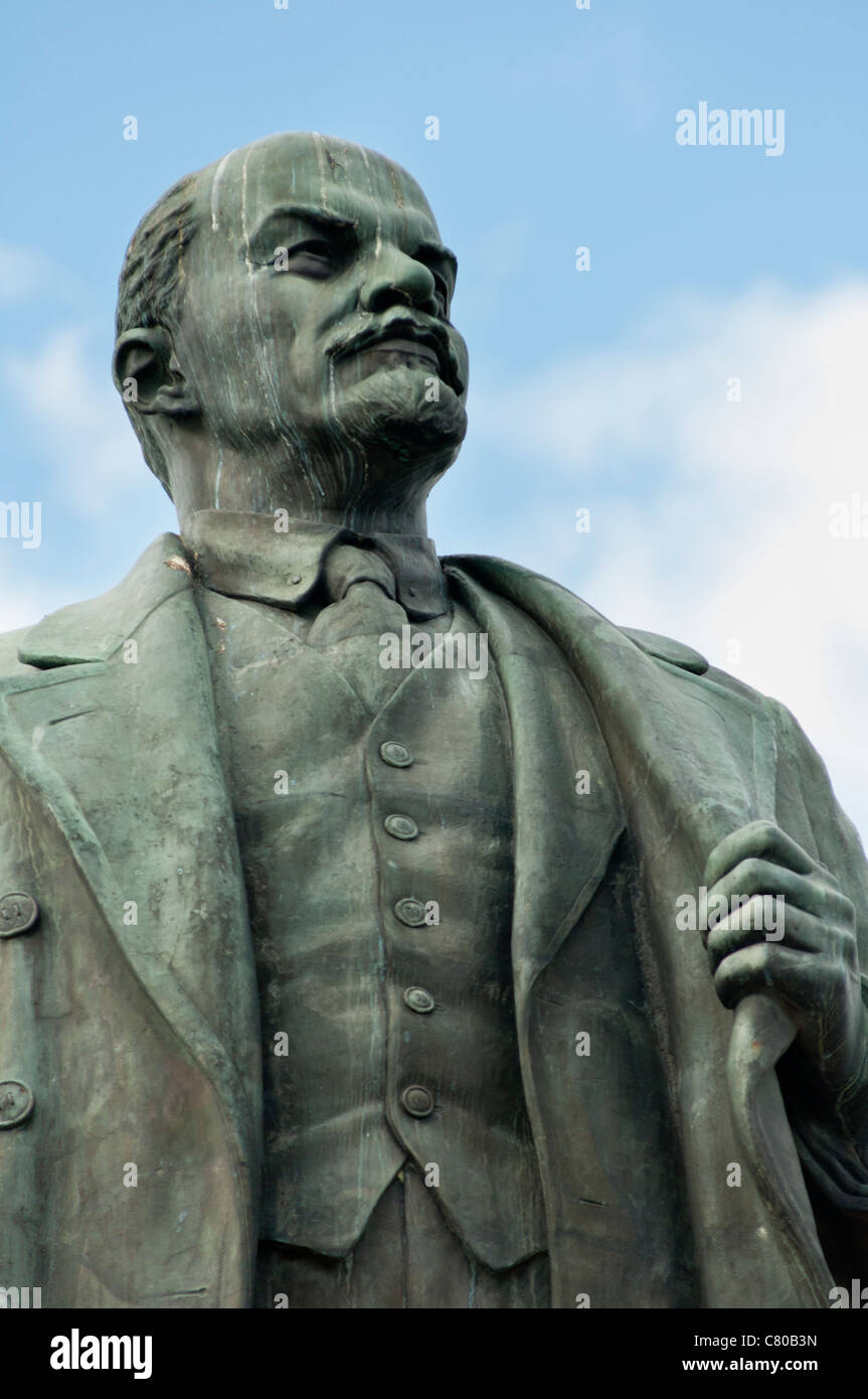 Statue von Wladimir Lenin in Jalta, Krim, Ukraine. Stockfoto