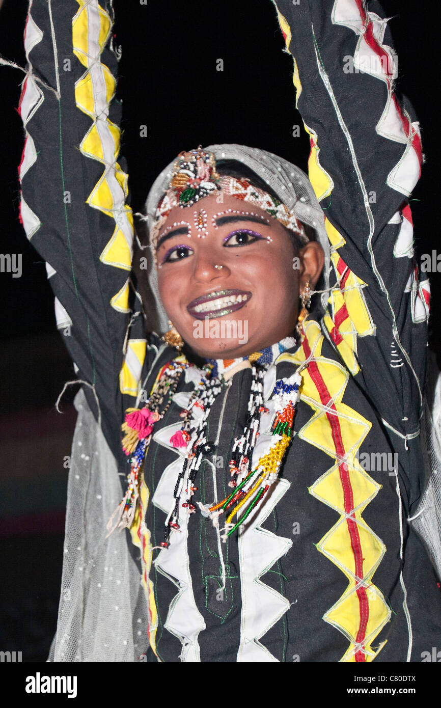 Traditionelle Tänzer Dhoba Dorf Khuri Rajasthan Indien Stockfoto
