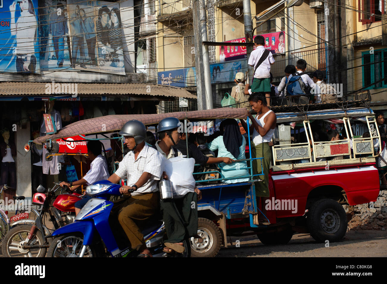 Myanmar, Burma, Bago, Verkehr Stockfoto