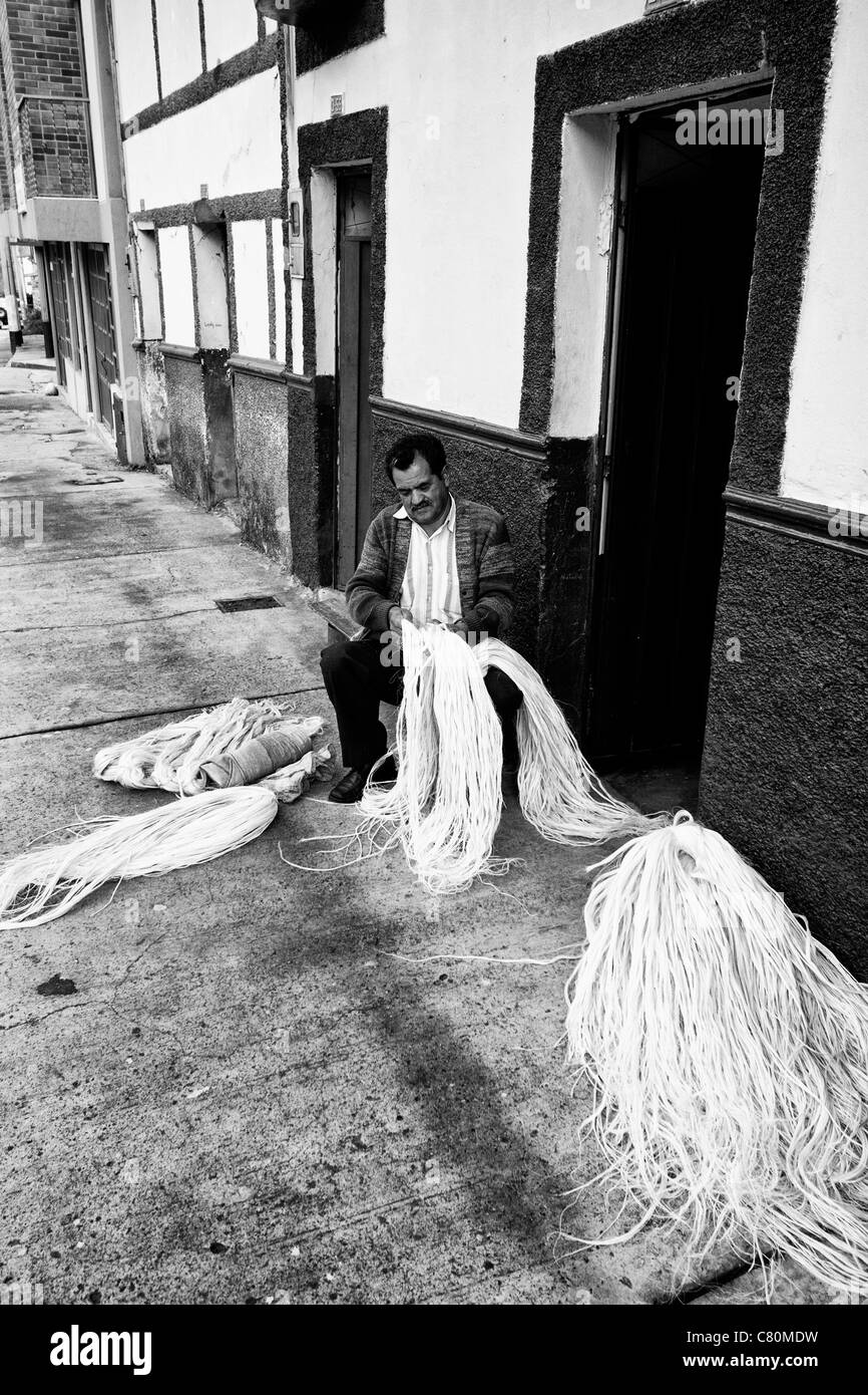 Porträt eines Seil-Makers. San Mateo, Boyacá, Kolumbien, Südamerika Stockfoto