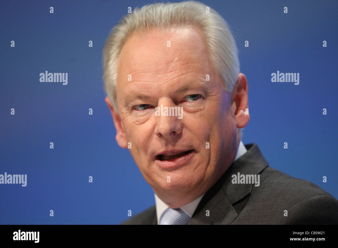 FRANCIS MAUDE MP CABINET OFFICE MINISTER 3. Oktober 2011 MANCHESTER Stadtzentrum von MANCHESTER ENGLAND Stockfoto