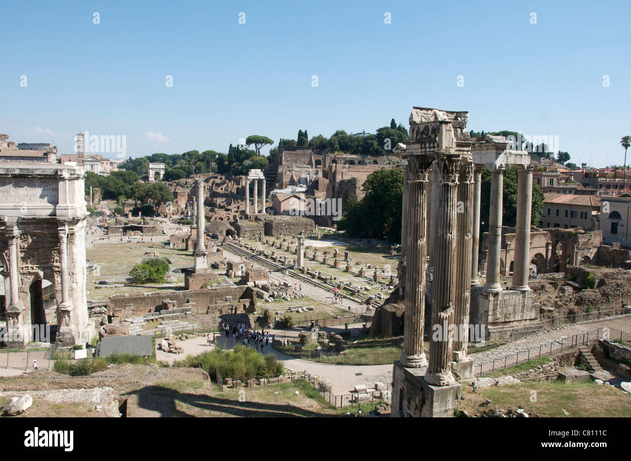 Tempel des Saturn im Forum Romanum, Rom, Italien, Europa Stockfoto