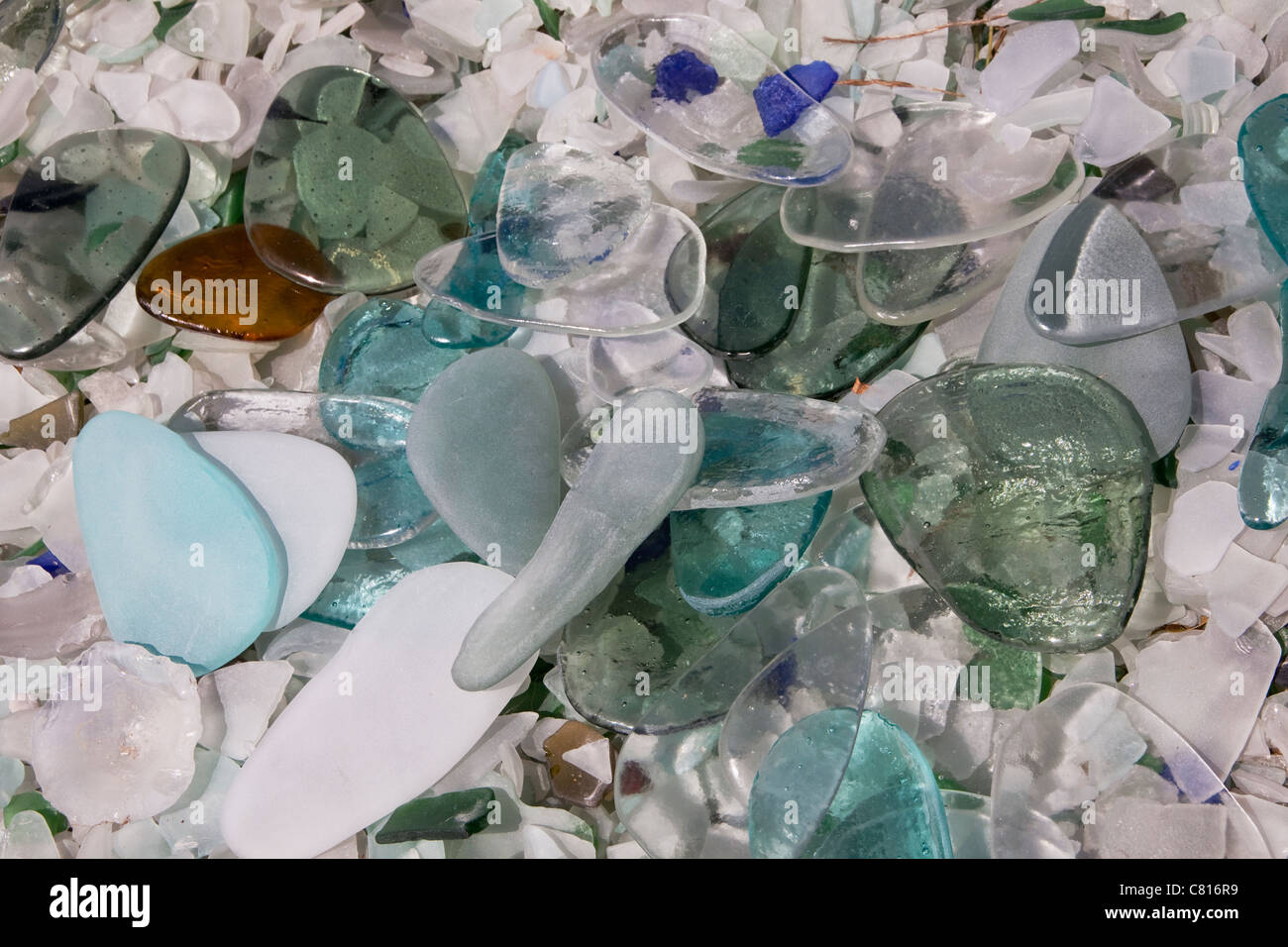 Meer Glas in verschiedenen Mustern angeordnet. Stockfoto