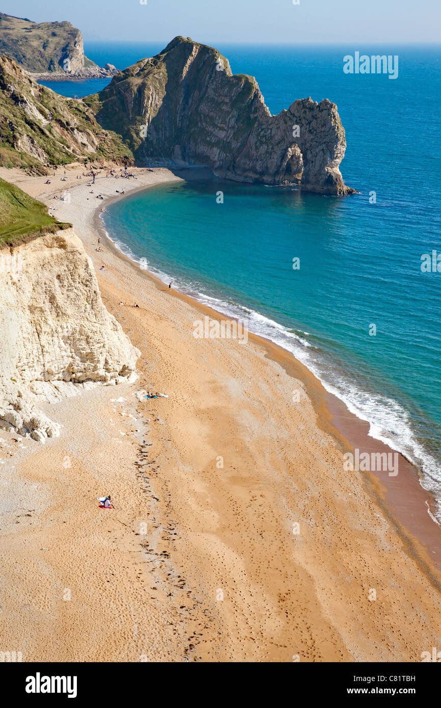 Naturale Durdle Door in der Steilküste in der Nähe von Lulworth Cove in Dorset Stockfoto