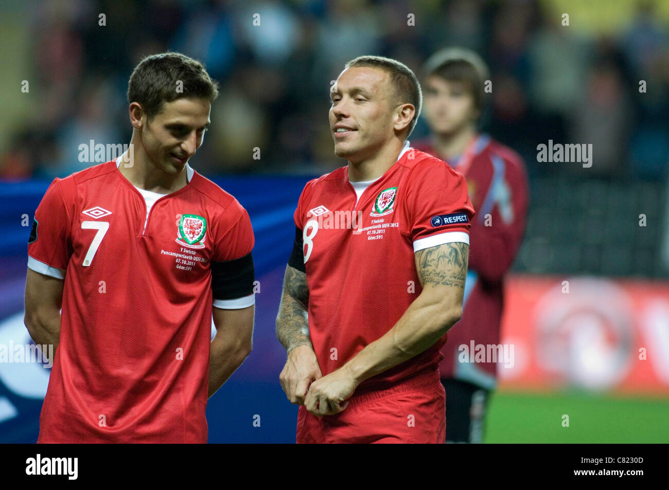 V Schweiz @ Liberty Stadium in Swansea Wales. Wales' Joe Allen (rechts) neben Craig Bellamy. (nur zur redaktionellen Verwendung) Stockfoto