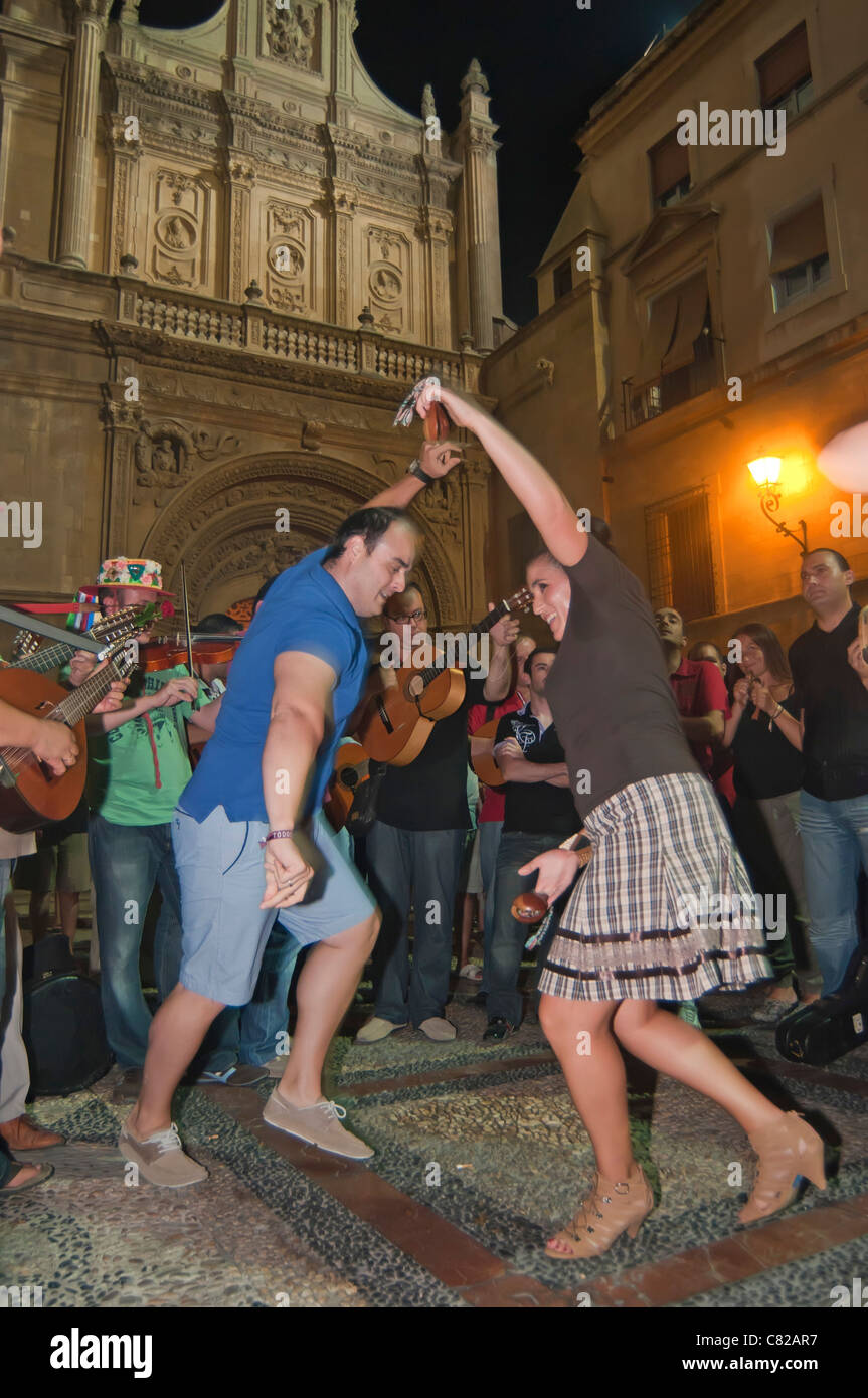 Spontanen Flamenco tanzen außerhalb Murcia Kathedrale auf Murcia Tag, Stadt Murcia, Südosten Spaniens Stockfoto